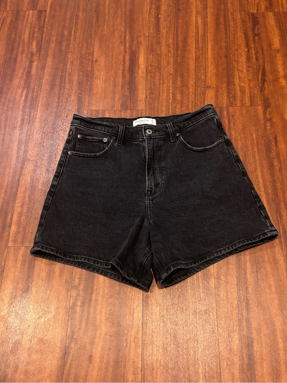 Abercrombie & Fitch High Rise Dad Shorts